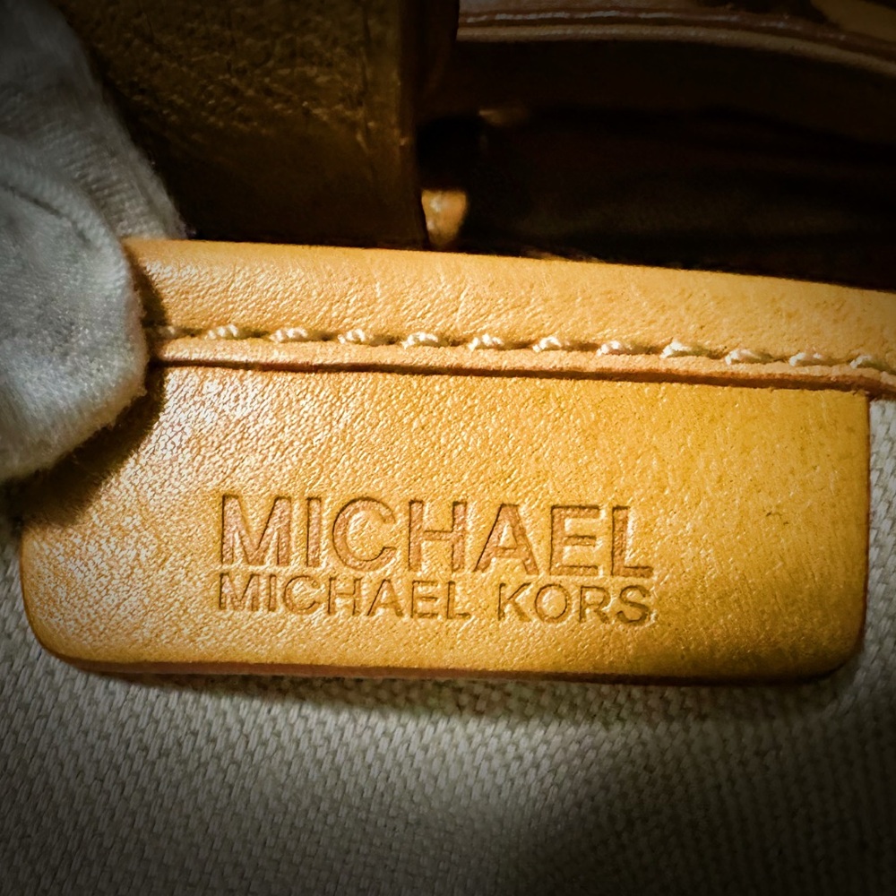 Vintage 90s Y2K Michael Kors Shoulder Bag  Gold soft Leather work and school bag - Picture 5 of 17